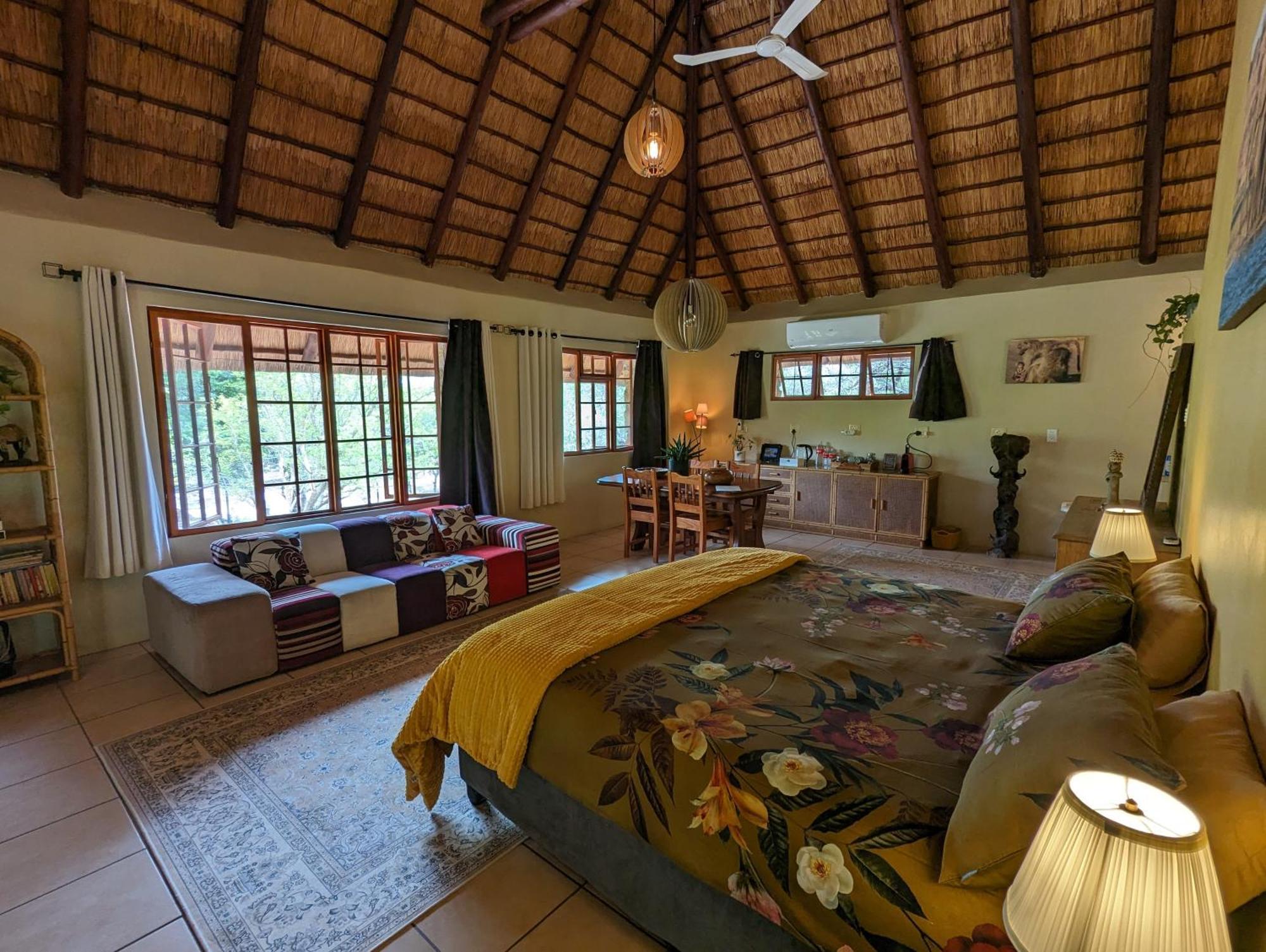 Hasekamp Family Bush Lodge Hoedspruit Exteriér fotografie